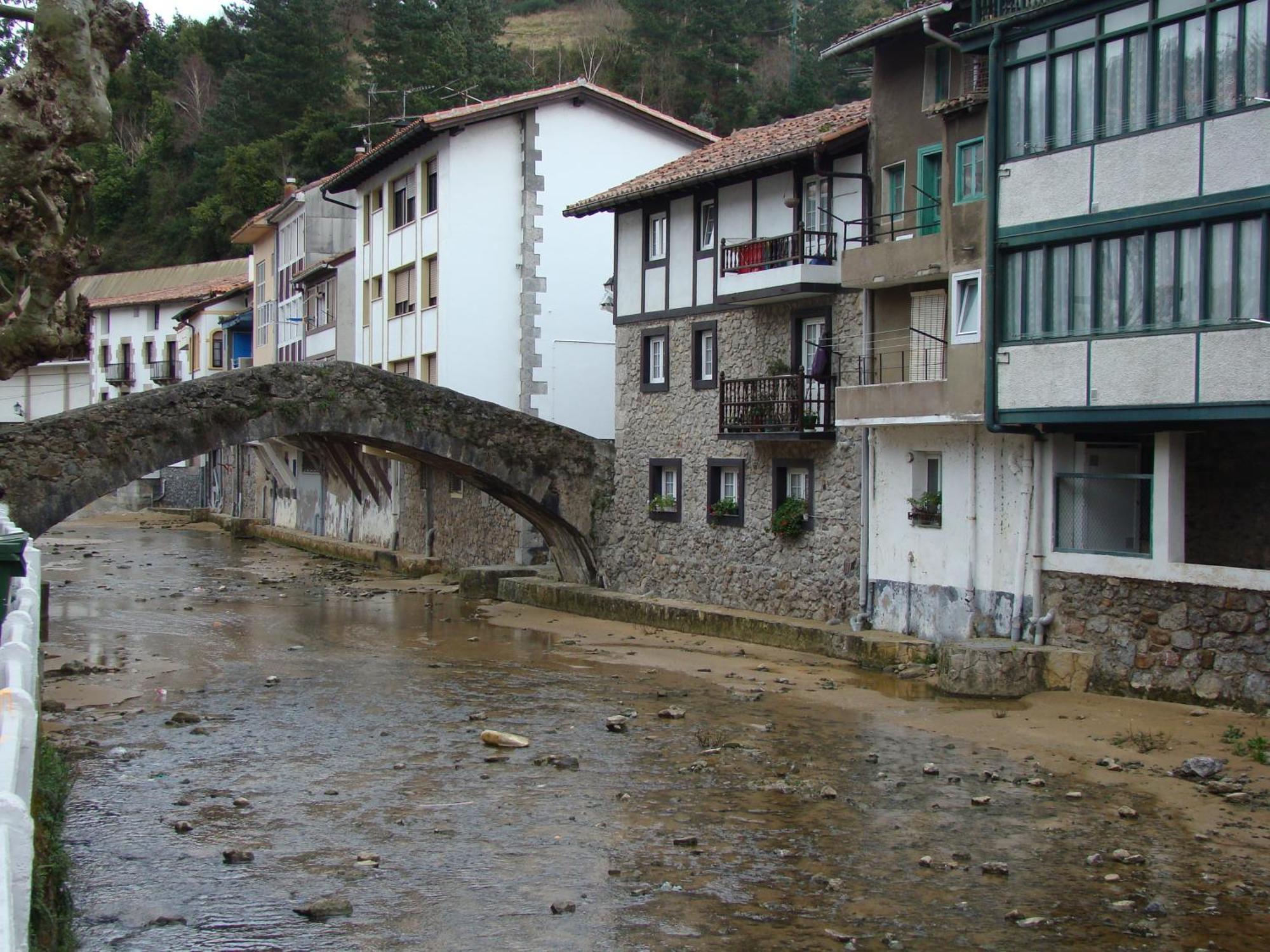 Bekale Hotel Ea Buitenkant foto